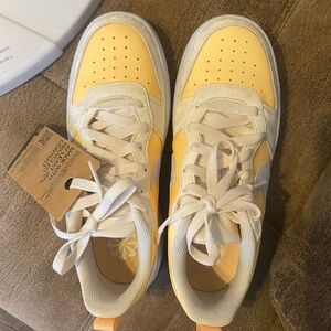 Kid’s Nike Court Borough Low Recraft sneakers